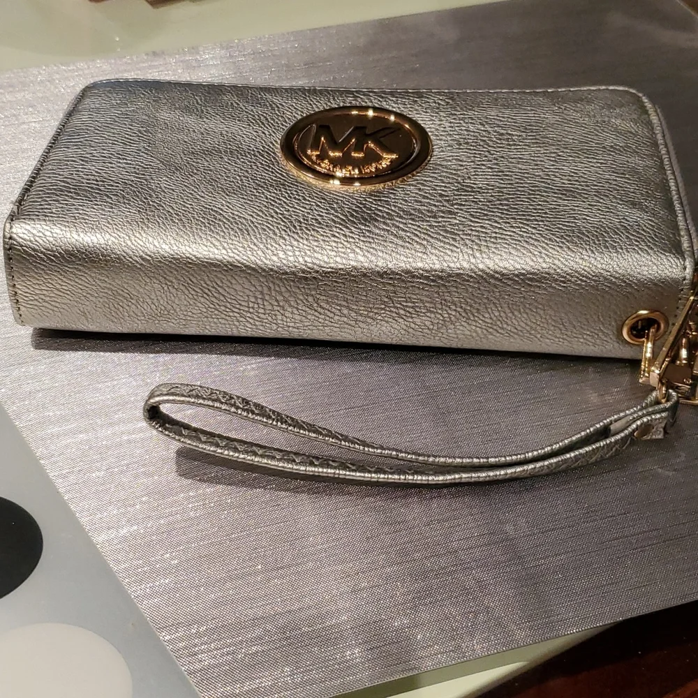 Wallet - Picture 3 of 4